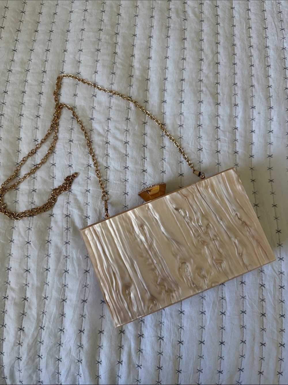 Pearlescent Champagne Textured Chain Clutch